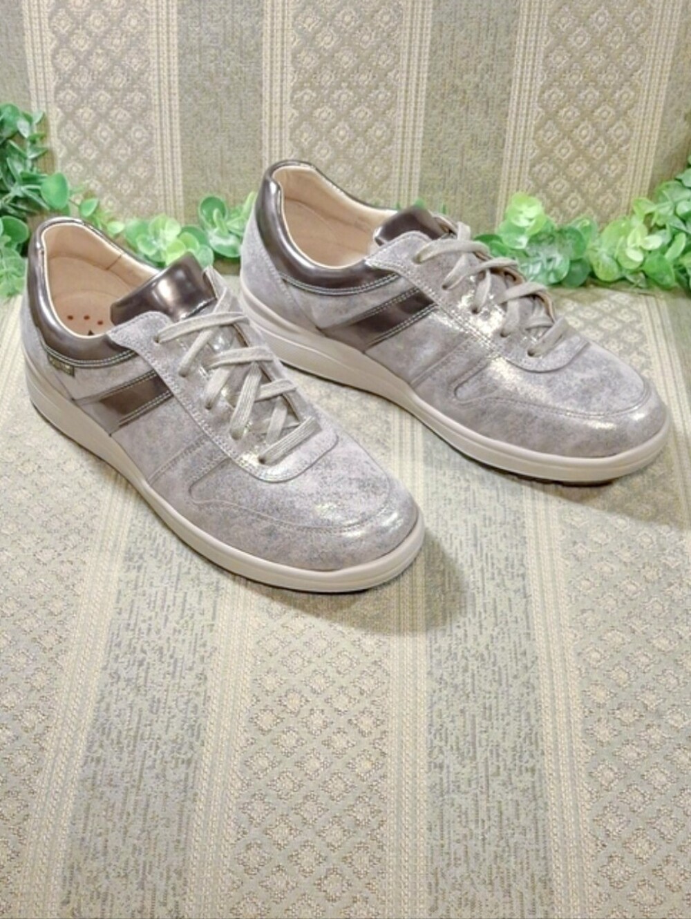 Mephisto Rebeca Shimmery Leather Lace-Up Sneakers